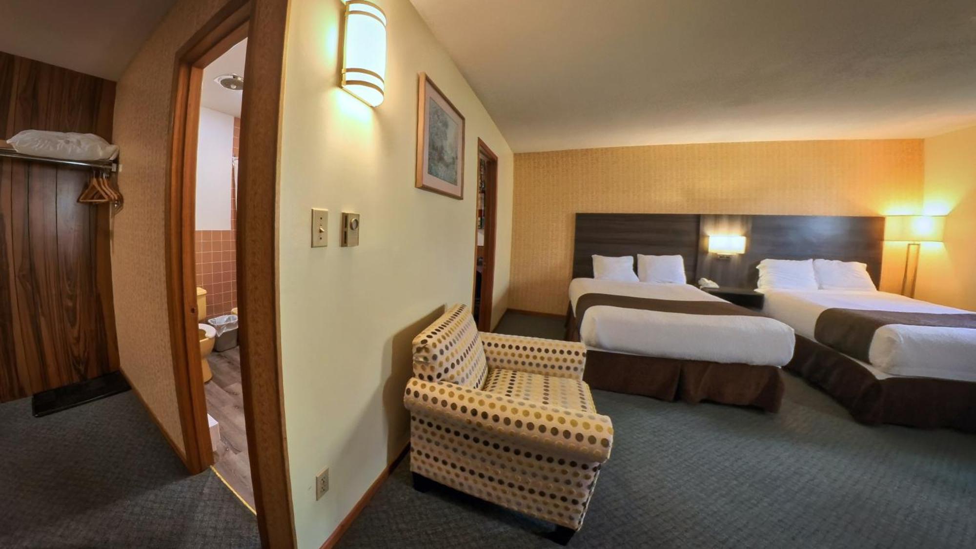 Maple Leaf Inn & Suites Kincardine Exteriér fotografie