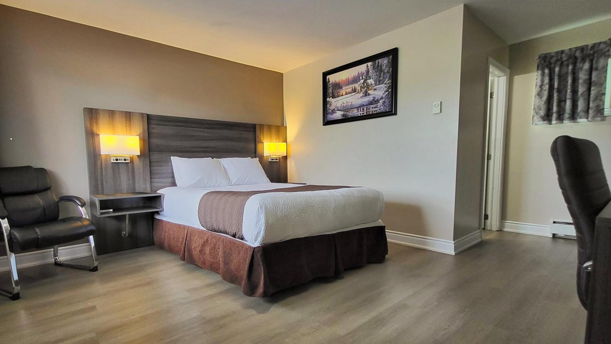 Maple Leaf Inn & Suites Kincardine Exteriér fotografie